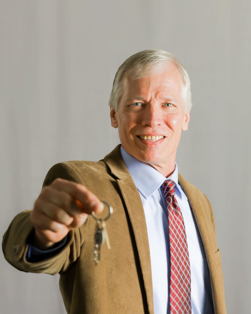 Chris Barnes, Realtor, Honey Tree Realty